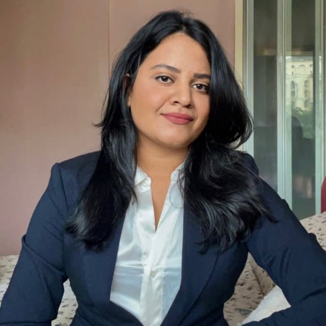 Pooja Sahu professional portrait